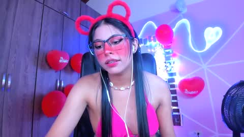 Snapshot of xallysonx_ chatting on 18, 2, 2025 XALLYSONX online show from 18, 2, 2025