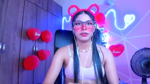Snapshot of xallysonx_ chatting on 20, 2, 2025 XALLYSONX online show from 20, 2, 2025