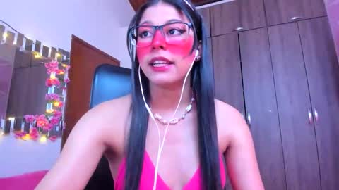 Snapshot of xallysonx_ chatting on 10, 9, 2025 XALLYSONX online show from 10, 9, 2025