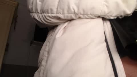 Snapshot of xararouxxx chatting on 25, 11, 2025 S A R A 100K followers online show from 25, 11, 2025