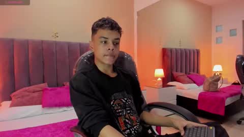 xavier fox   online show from 22, 2, 2026