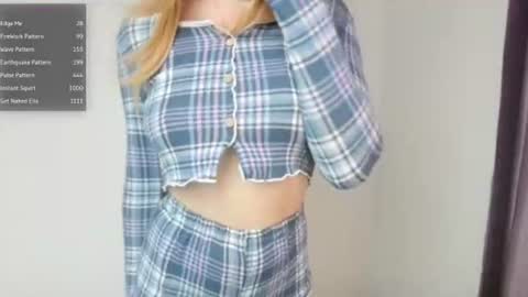 Snapshot of xella_wildx chatting on 16, 7, 2026 Ella online show from 16, 7, 2026