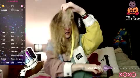 Snapshot of xelliee_rosex chatting on 15, 11, 2025 EllieeRose online show from 15, 11, 2025