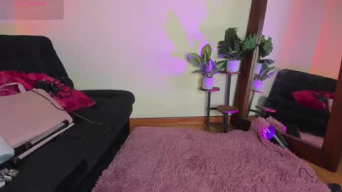 Kanae. online show from 18, 11, 2025