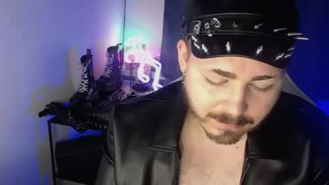 Snapshot of xfabian_love chatting on 8, 10, 2025 F A B I A N online show from 8, 10, 2025