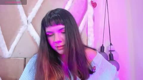 hinata  online show from 12, 11, 2025