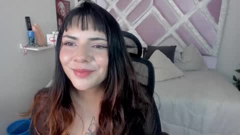 hinata  online show from 15, 2, 2026