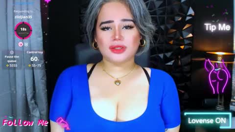 Snapshot of xhugeharleyselfsuckerx chatting on 15, 9, 2025 xHUGECOCKTILLCUMX online show from 15, 9, 2025
