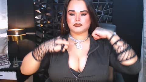 Snapshot of xhugeharleyselfsuckerx chatting on 27, 9, 2025 xHUGECOCKTILLCUMX online show from 27, 9, 2025