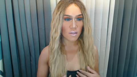 GWEN THOMPSON .......   online show from 2, 12, 2024