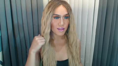 GWEN THOMPSON .......   online show from 2, 12, 2024