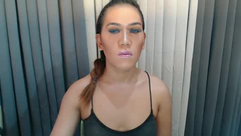 GWEN THOMPSON .......   online show from 3, 12, 2024