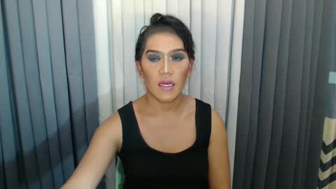 GWEN THOMPSON .......   online show from 25, 1, 2025