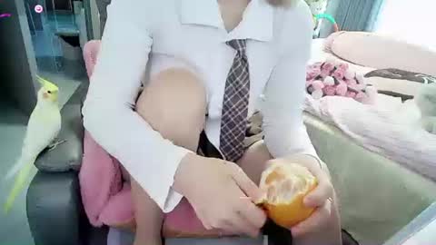 Snapshot of xiaoyu_cn chatting on 16, 11, 2025 xiaoyu online show from 16, 11, 2025