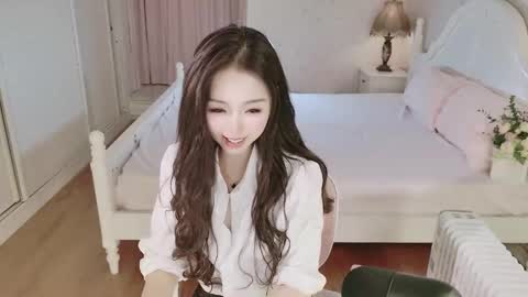 Snapshot of xiaoyu_ko chatting on 18, 11, 2025 xiaoyu ko online show from 18, 11, 2025