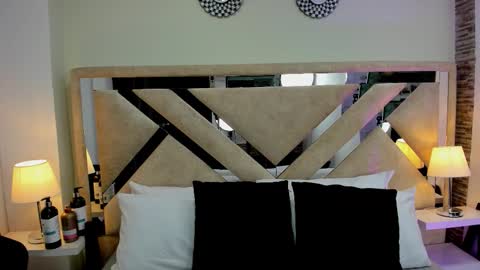 Xime  online show from 8, 3, 2026