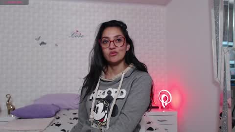 ximena suarez online show from 21, 1, 2025