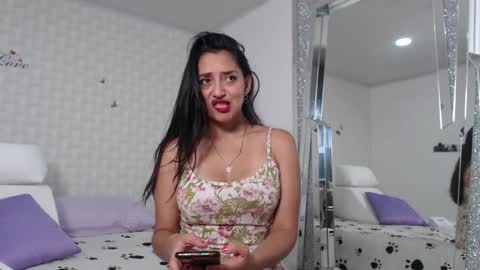 ximena suarez online show from 1, 2, 2025