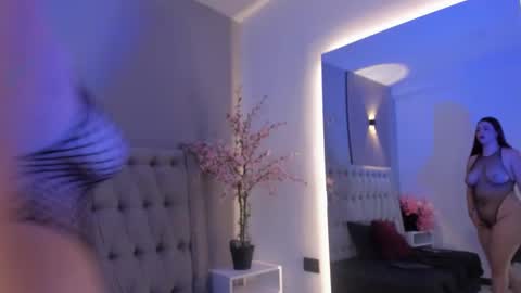 Xiomara online show from 19, 12, 2025