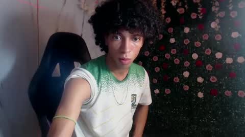 Snapshot of xion_ez chatting on 19, 10, 2025 xion_ez online show from 19, 10, 2025