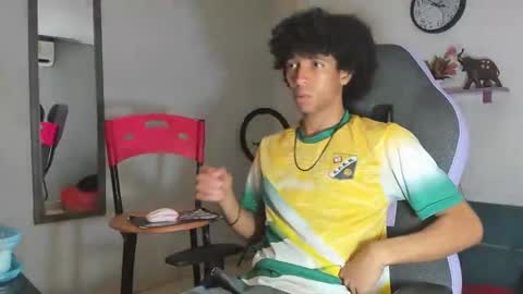 Snapshot of xion_ez chatting on 24, 10, 2025 xion_ez online show from 24, 10, 2025