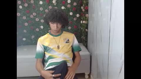 Snapshot of xion_ez chatting on 12, 11, 2025 xion_ez online show from 12, 11, 2025