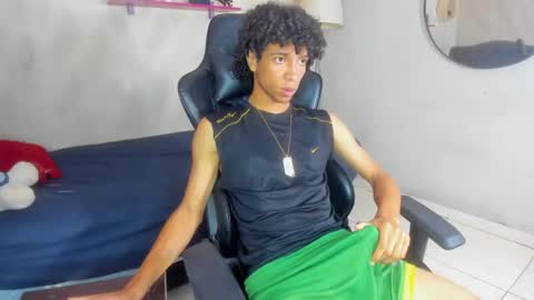 Snapshot of xion_ez chatting on 13, 11, 2025 xion_ez online show from 13, 11, 2025