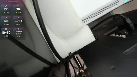 Snapshot of xkim_starx chatting on 11, 11, 2025 welcome friends online show from 11, 11, 2025