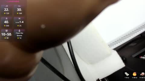 Snapshot of xkim_starx chatting on 20, 11, 2025 welcome friends online show from 20, 11, 2025