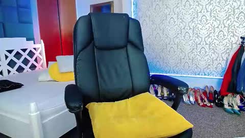 Snapshot of xkimoraxx chatting on 1, 2, 2026 Kim online show from 1, 2, 2026