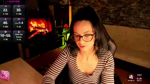 Snapshot of xlaracroftx chatting on 12, 3, 2025 Lara online show from 12, 3, 2025