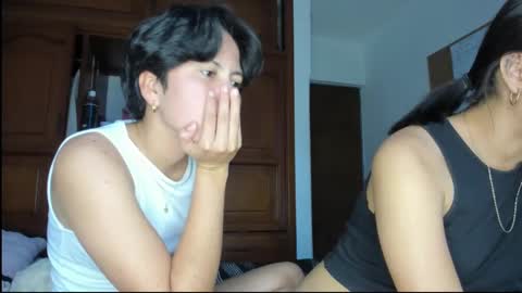 We are Lana. the one with short hair and vanessa girl with long hair online show from 9, 2, 2025