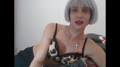 Snapshot of xlecram chatting on 24, 2, 2026 Wendy online show from 24, 2, 2026