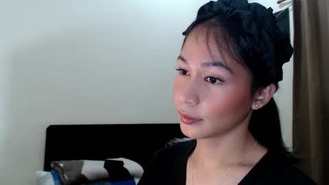 Snapshot of xlovely_destinyx chatting on 12, 2, 2026 Alice online show from 12, 2, 2026