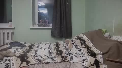 Snapshot of xlunasexyx chatting on 4, 12, 2025 Luna online show from 4, 12, 2025