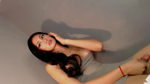 JACKY DELOS SANTOS online show from 27, 2, 2025