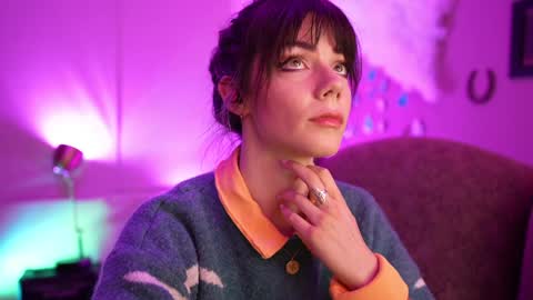 Bella Bondai online show from 30, 12, 2024