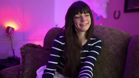 Bella Bondai online show from 19, 2, 2025