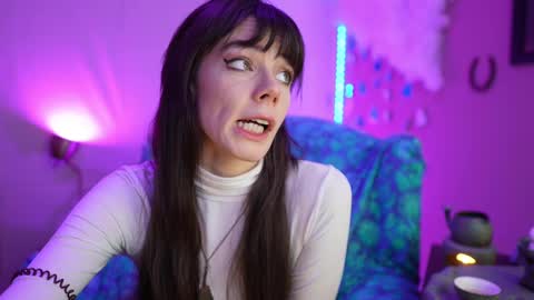 Bella Bondai online show from 1, 3, 2025