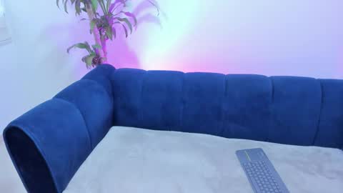 Snapshot of xoxo_angel chatting on 3, 12, 2025 xoxo_angel online show from 3, 12, 2025