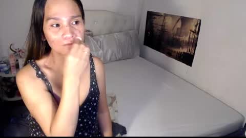 Snapshot of xqueenyasiandomcumx chatting on 23, 6, 2026 address me as QUEEN NINA A Little Bit of ANGELIC FACE with a Wild Demonic Side online show from 23, 6, 2026