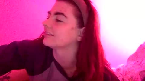 Snapshot of xratedcherry chatting on 27, 10, 2025 CHERRY online show from 27, 10, 2025