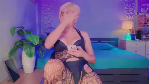 Snapshot of xseductivemichellex chatting on 18, 7, 2026 Michelle online show from 18, 7, 2026