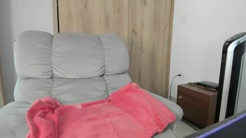 Snapshot of xspecialroomx chatting on 8, 5, 2026 Hellen Sofia instagram hellen5546 online show from 8, 5, 2026