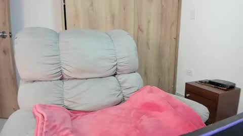 Snapshot of xspecialroomx chatting on 20, 5, 2026 Hellen Sofia instagram hellen5546 online show from 20, 5, 2026