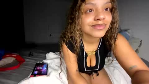 xStarGazingx online show from 12, 12, 2024