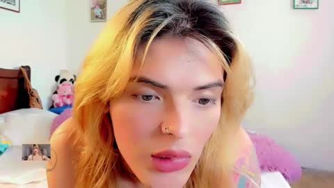Femboy Exotic online show from 14, 2, 2026