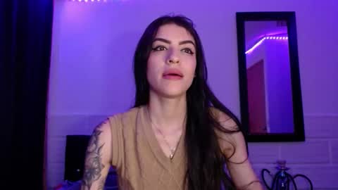 Snapshot of xx_johnson_xx chatting on 20, 11, 2025 VALE online show from 20, 11, 2025