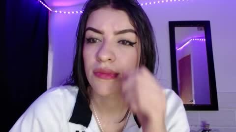 Snapshot of xx_johnson_xx chatting on 6, 2, 2026 VALE online show from 6, 2, 2026