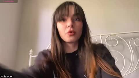 Snapshot of xx_lily chatting on 19, 5, 2026 Lily online show from 19, 5, 2026